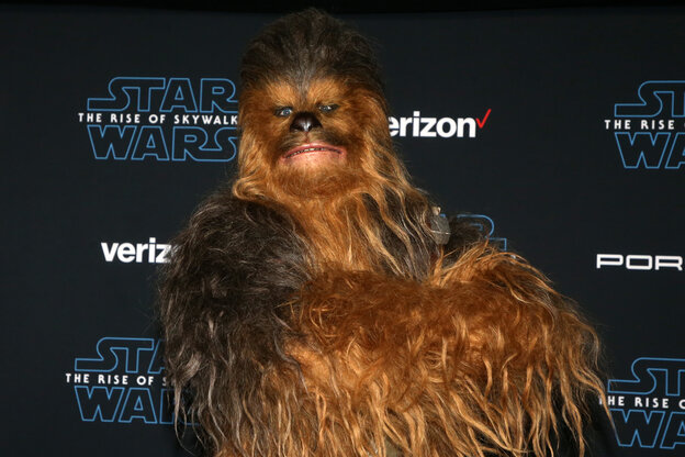 Star-Wars-Charakter Chewbacca bei einer Filmpremiere