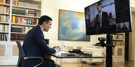 Spaniens Regierungschef Sanchez bei einer Videokonferenz.