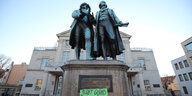 Goethe und Schiller als Statue