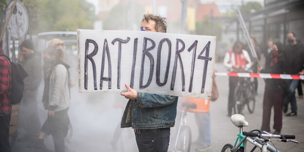 Ratibor14 Protest vor Rotem Rathaus