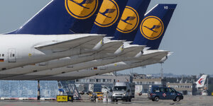 Geparkte Flugzeuge der Lufthansa