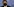 Der brasilianische Präsident Jair Bolsonaro trägt einen Mundschutz und hat die Augen geschlossen