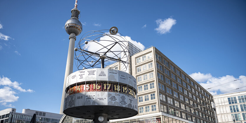 Berlin, Alexanderplatz.