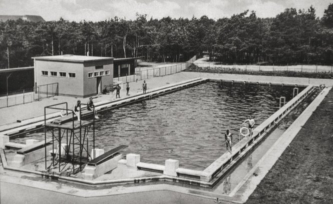 Freibad in Wünsdorf in einem historischen Foto