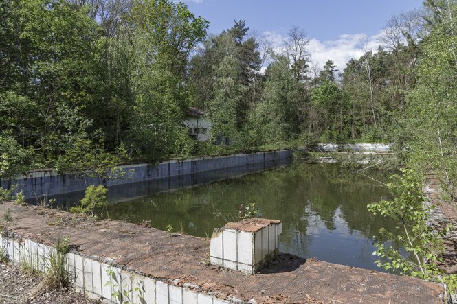 Marodes Schwimmbad in Wünsdorf