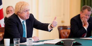 Boris Johnson am Verhandlungstisch