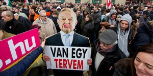 Plakat verunglimpft Soros in Budapest