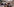 Menn zeigt alte Fotos seiner Jenischen Vorfahren