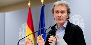 Fer­nando Simón, Chef des Koordinationszentrums für sanitäre Notfälle (CCAES) in Madrid