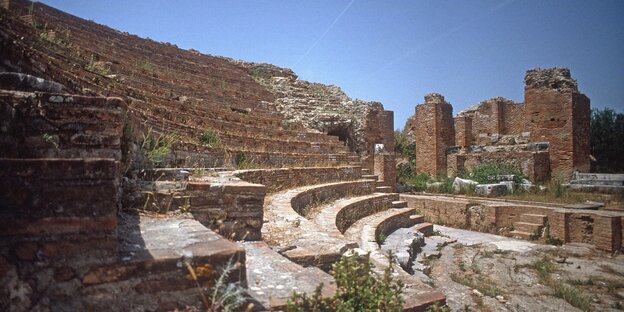Die Ruine eines antiken Theaters in Griechenland