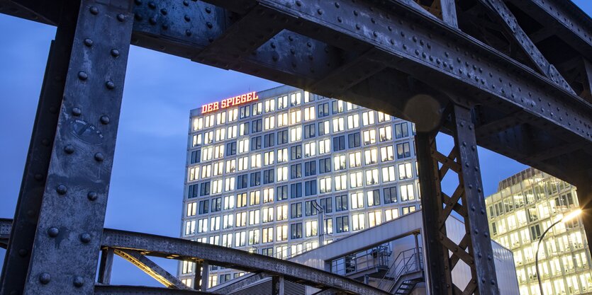 ahrelang arbeitete die „Bento“-Re - daktion im Erdgeschoss des „Spiegel“- Hauses in Hamburg