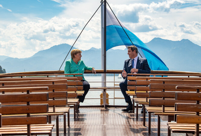 Merkel und Söder in einem Boot