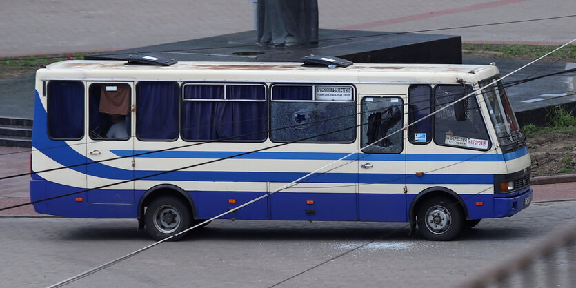 Der Bus indem 10 Geiseln um ihr Leben bangen