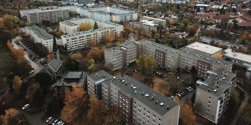 Blick über Wohnhäuser