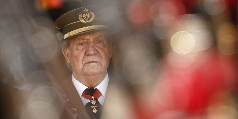 Juan Carlos in Militärkleidung.