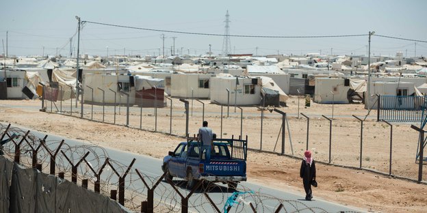 Wohncontainer im Flüchtlingslager Saatari in Jordanien.