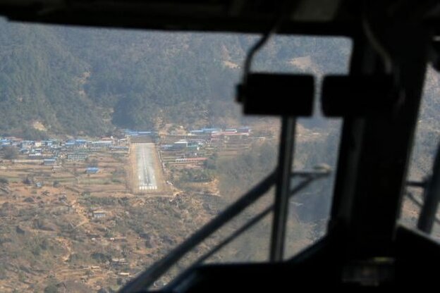 Der Flughafen Lukla in Nepal gilt als einer der gefährlichsten Flughäfen der Welt