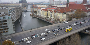 Luftbild mit Blick auf den alten Stadtkern Berlins