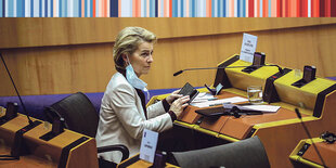 Ursula von der Leyen bei der Arbeit