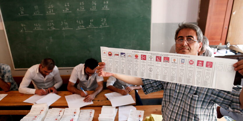 Ein Wahllokal in der türkischen Stadt Diyarbakir.