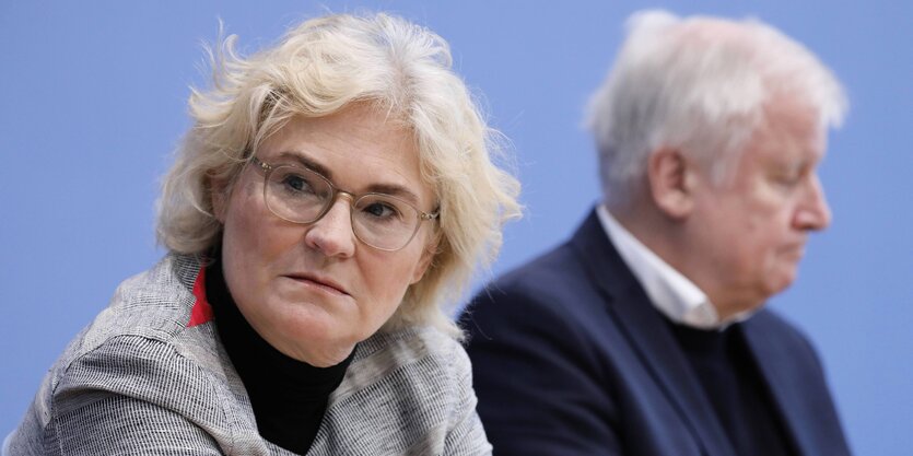 Justizministerin Lambrecht und Innenminister Seehofer.