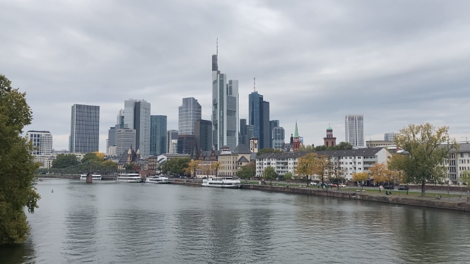 Die frankfurter Hochhaus-Skyline