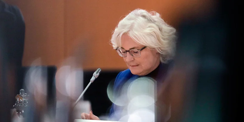 Sexualisierte Gewalt gegen Kinder: Problematische Puppen bald verboten |  taz.de