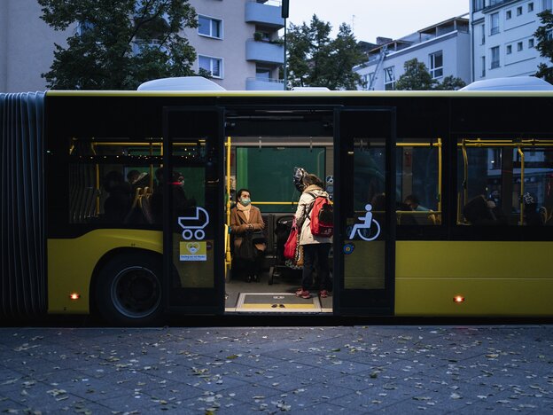 Bus Bus