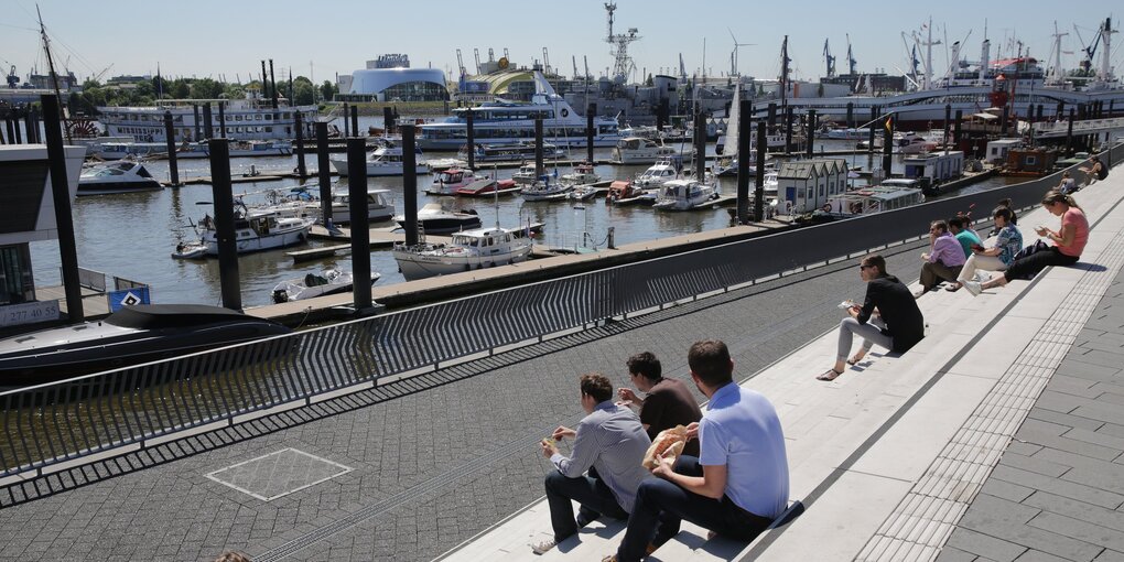 Sonnenanbeter im Hamburg