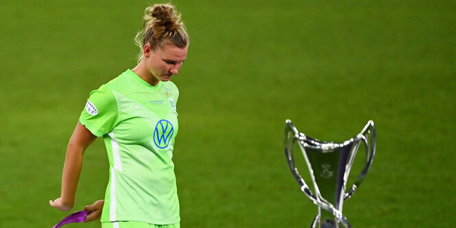 Alexandra Papp nach dem verlorenen Spiel gegen San Sebastian