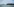 Ein Fährschiff und eine Baustelle im Meer