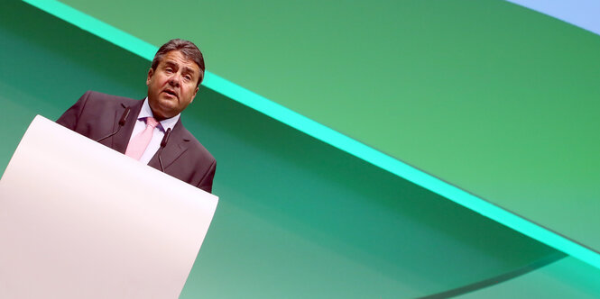 Sigmar gabriel am rednerpult