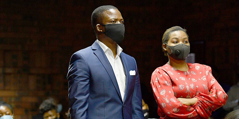 Shepherd Bushiri selbsternannter Prediger aus Malawi und seine Frau vor Gericht.