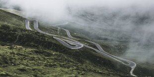 Der Splügenpass im Nebel