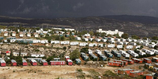Häuser der Siedlung Ariel im Westjordanland