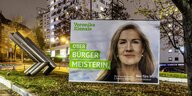 Veronika Kienzle (Grüne) auf einem Wahlplakat in Stuttgart
