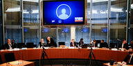 Sitzungssall in dem der Untersuchungsausschuss des Bundestags tagt