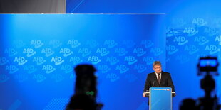 Jörg Meuthen spricht auf dem AfD-Bundesparteitag in Kalkar