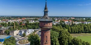 Die Stadt Forst in Brandenburg mit Wasserturm