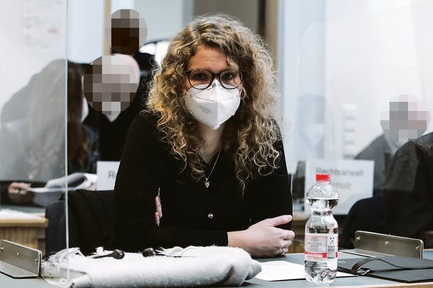 Nebenklägerin Christina Feist sitzt im Verhandlungssaal Nebenklägerin Christina Feist sitzt im Verhandlungssaal