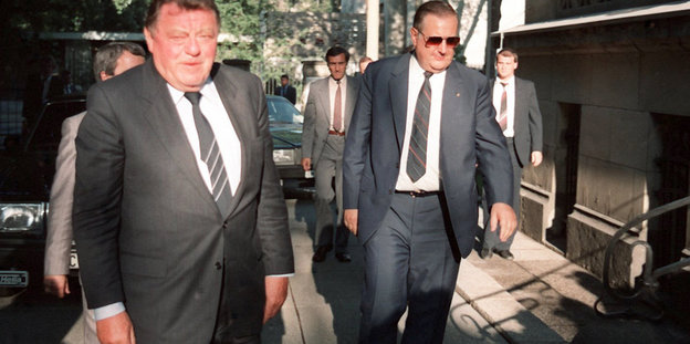 Ein BRD- und ein DDR-Politiker im Jahr 1985.
