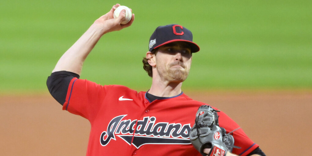 Der pitcher Shane Bieber von den Cleveland Indians