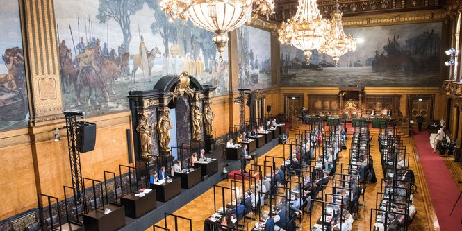 Hamburger Bürgerschaftssitzung im Rathaus