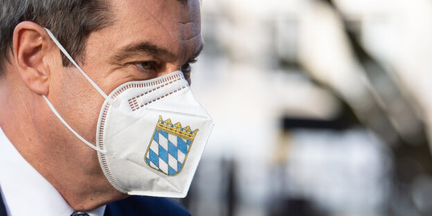 Markus Söder mit Mundschutzmaske