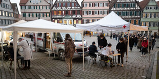 Pavillions auf einem Marktplatz