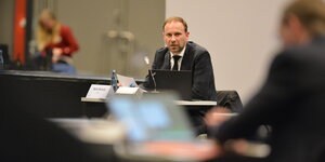 Martin Michalik (CDU) bei der ersten Sitzung von Bremens Klima-Enquete im Mai 2020