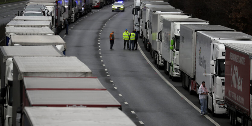 LKW-Schlange im Stau