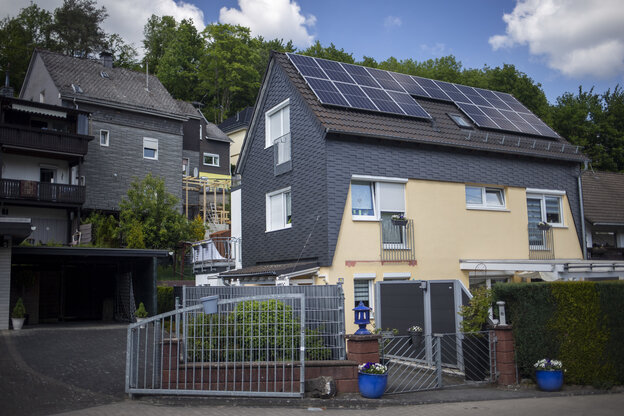 Ein Wohnhaus. Ein Wohnhaus.