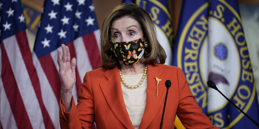 Nancy Pelosi spricht