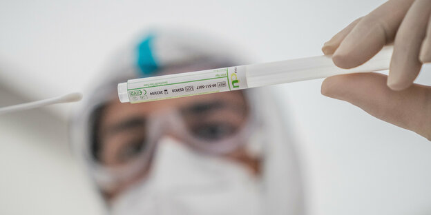 Teströhrchen für einen Corona PCR-Test
